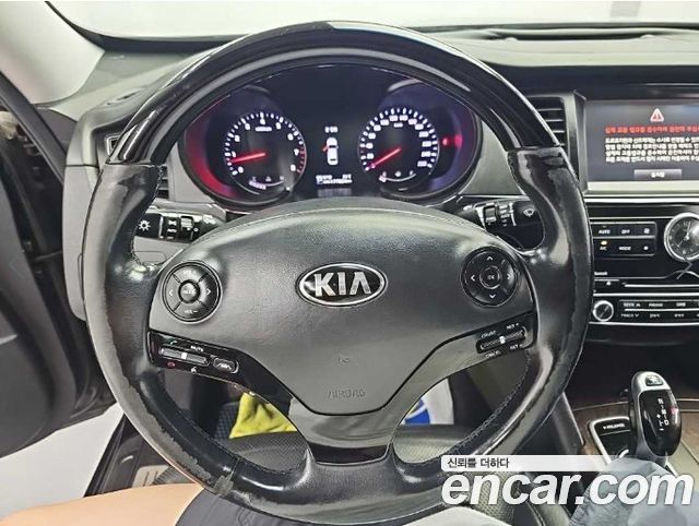 Kia K9 2013 — photo 9