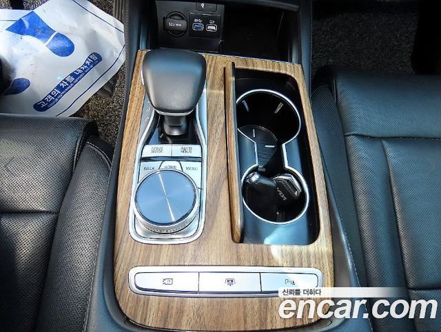 Kia K9 2022 — photo 11