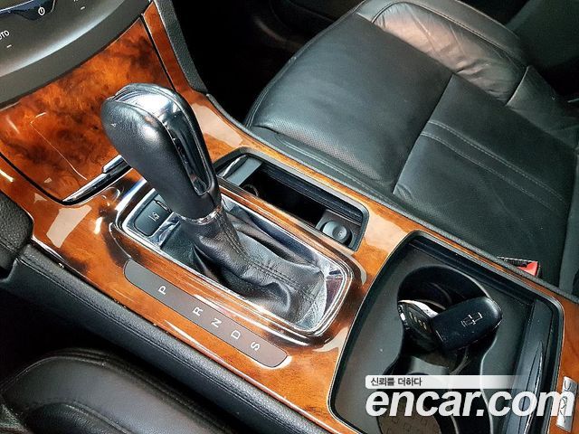 Lincoln MKS 2015 — photo 9