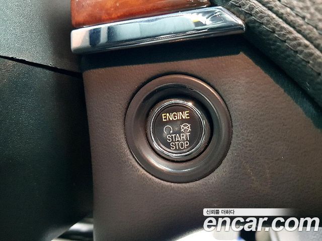 Lincoln MKS 2015 — photo 12