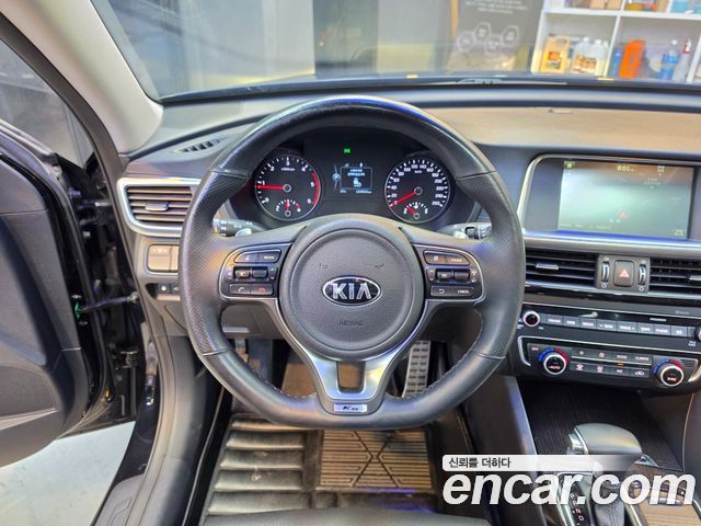 Kia K5 2016 — photo 11