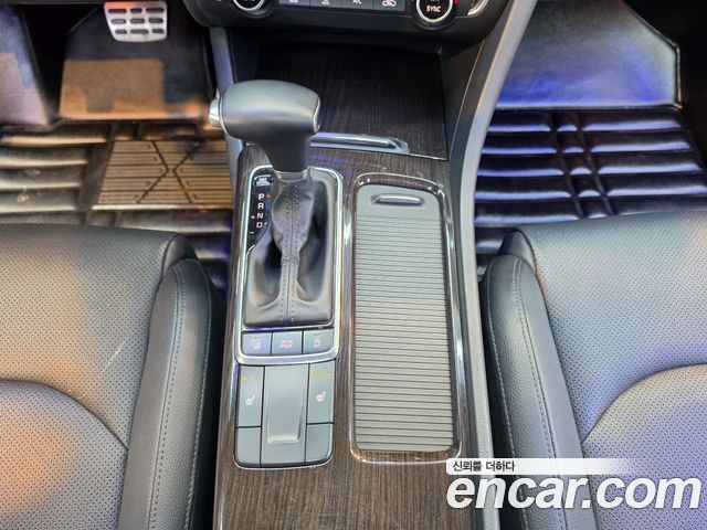 Kia K5 2016 — photo 12