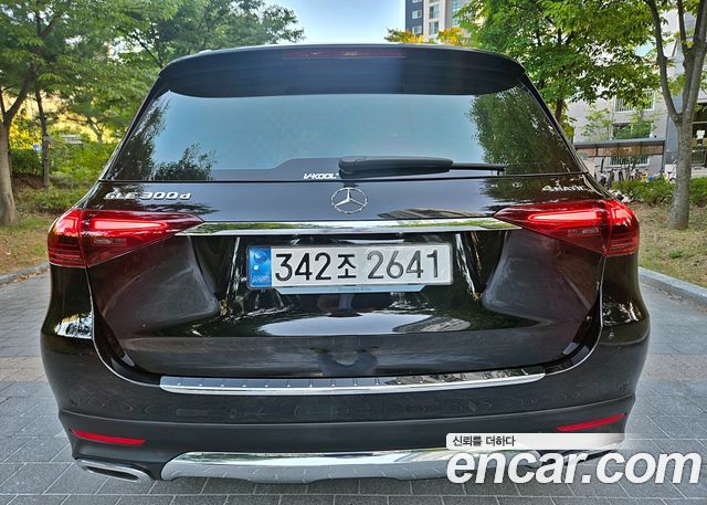Mercedes-Benz GLE-Class 2024 — photo 5