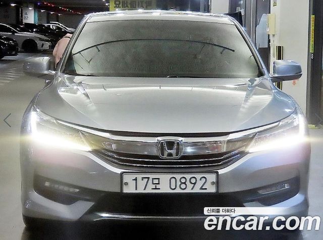 Honda Accord 2016 — photo 2