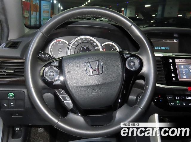 Honda Accord 2016 — photo 7