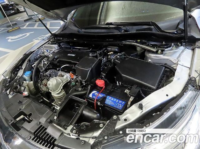 Honda Accord 2016 — photo 11