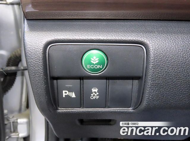 Honda Accord 2016 — photo 17