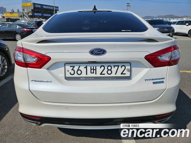 Ford Fusion 2013 — photo 2