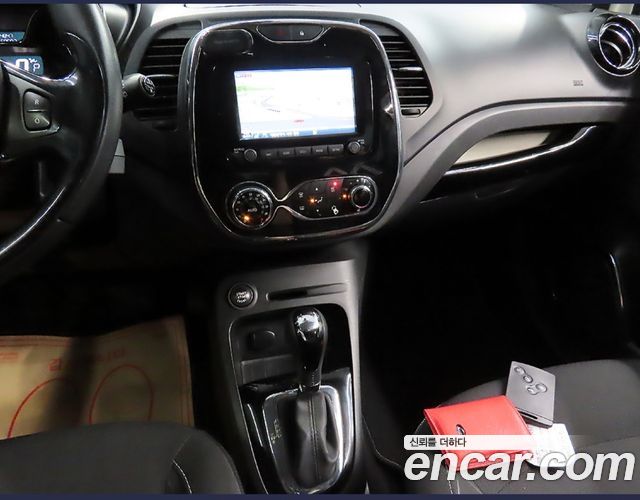 Renault Korea QM3 2015 — photo 12