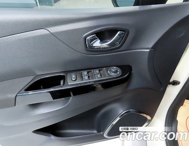 Renault Korea QM3 2015 — photo 16