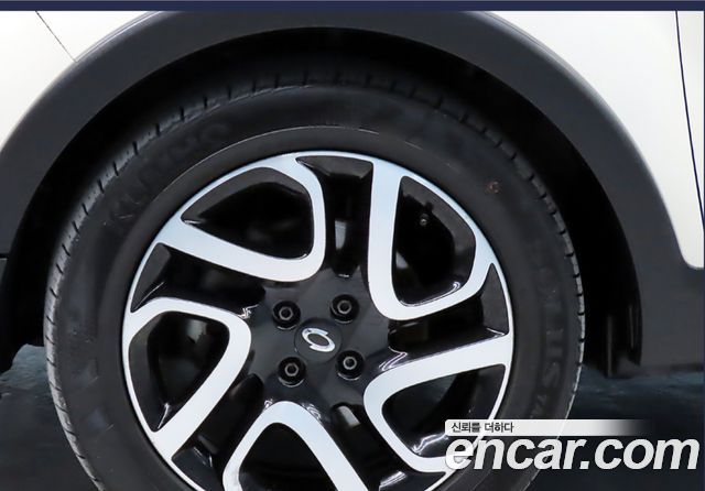 Renault Korea QM3 2015 — photo 19