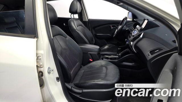 Hyundai Tucson 2011 — photo 11