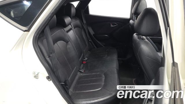 Hyundai Tucson 2011 — photo 12