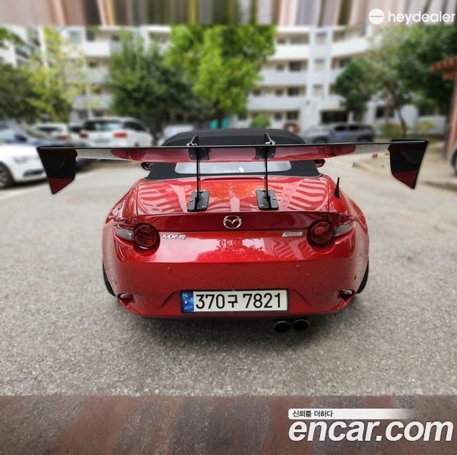 Mazda MX-5 Miata 2017 — photo 3