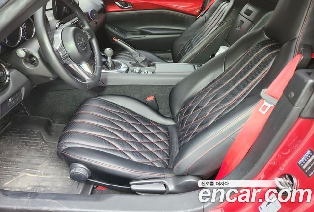 Mazda MX-5 Miata 2017 — photo 6
