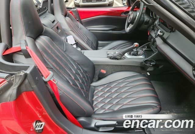 Mazda MX-5 Miata 2017 — photo 9