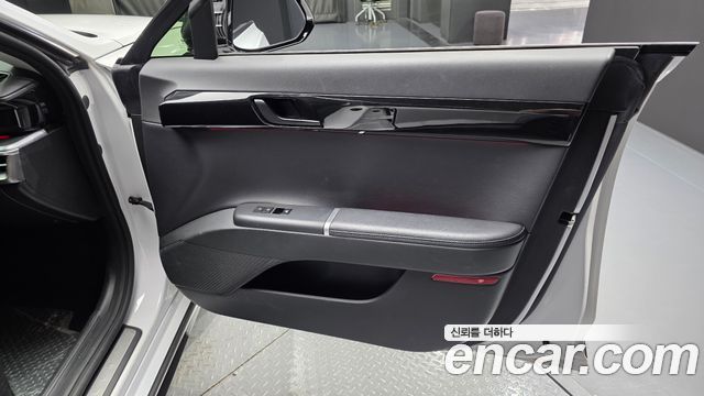 Hyundai Grandeur 2023 — photo 14