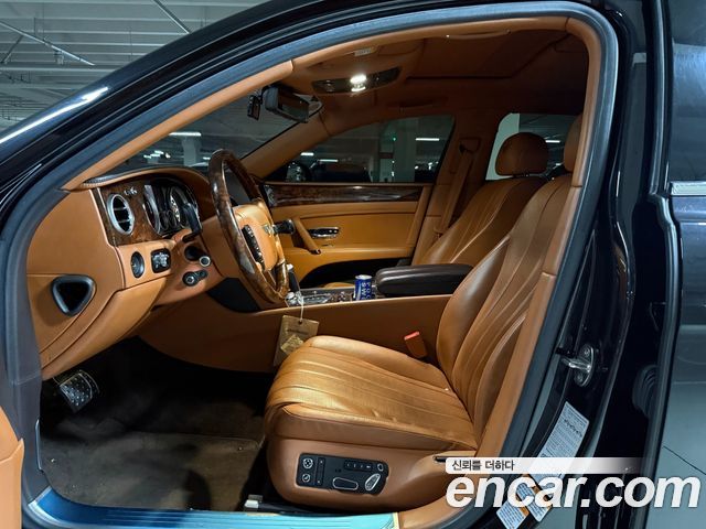 Bentley Flying Spur 2014 — photo 8