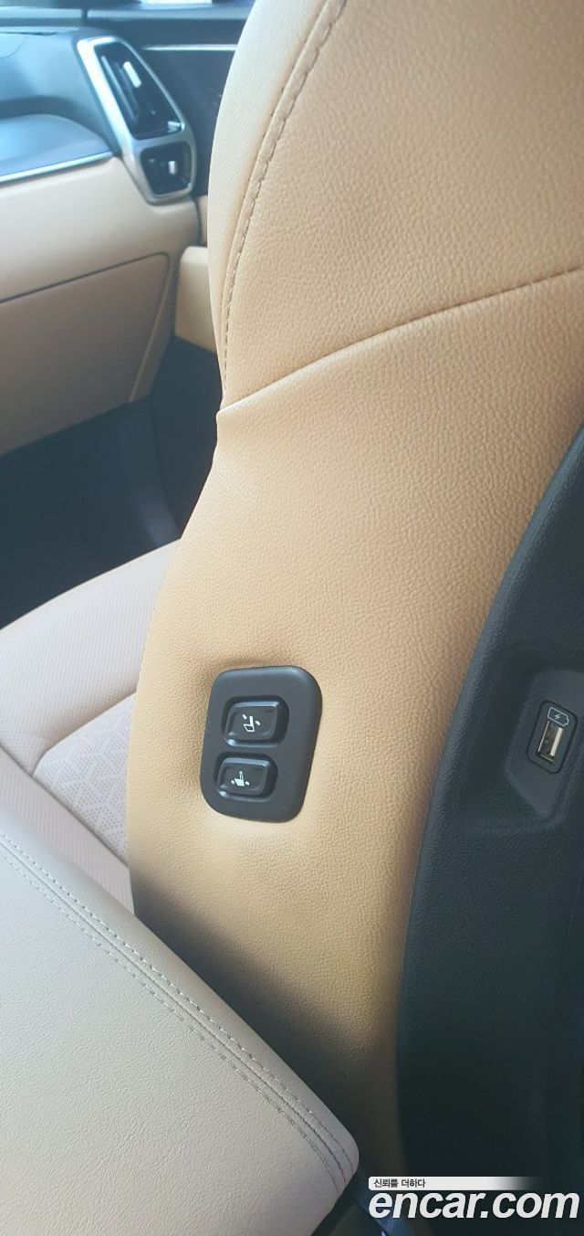 Kia Sorento 2022 — photo 12