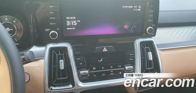Kia Sorento 2022 — photo 13