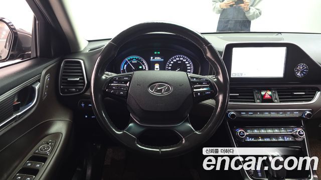 Hyundai Grandeur 2019 — photo 19