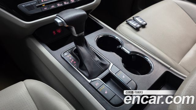 Kia Canival 2019 — photo 12