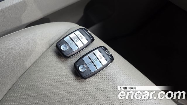 Kia Canival 2019 — photo 22