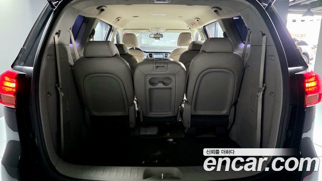 Kia Canival 2019 — photo 26