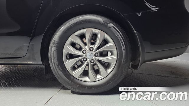 Kia Canival 2019 — photo 7