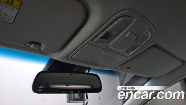 Kia Niro 2018 — photo 24