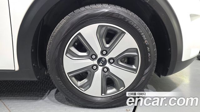 Kia Niro 2018 — photo 7