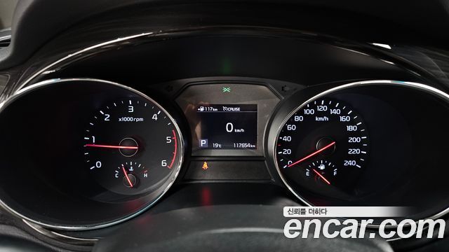 Kia Canival 2019 — photo 11