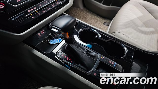 Kia Canival 2019 — photo 12