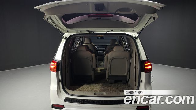 Kia Canival 2019 — photo 26