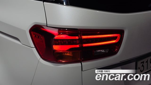 Kia Canival 2019 — photo 9
