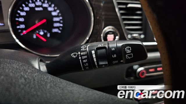 Kia Canival 2019 — photo 29
