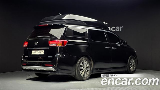 Kia Canival 2018 — photo 2