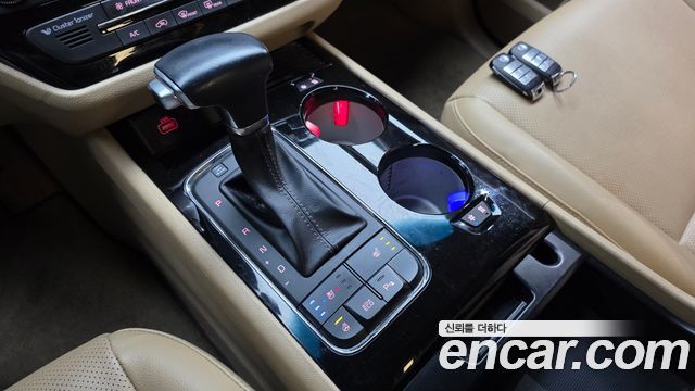 Kia Canival 2018 — photo 9