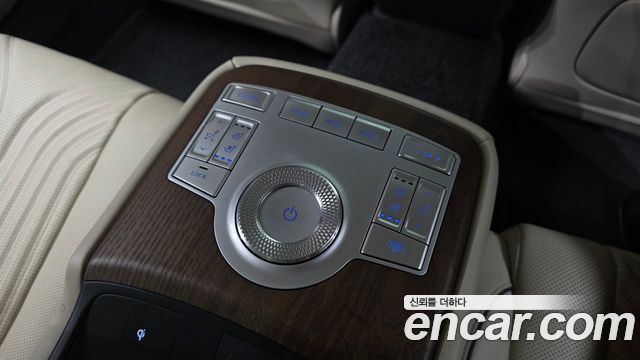 Genesis G80 2022 — photo 19