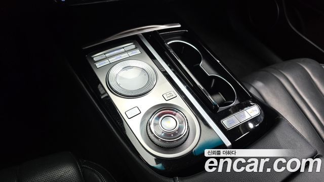 Genesis G80 2022 — photo 9