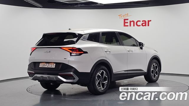 Kia Sportage 2022 — photo 2