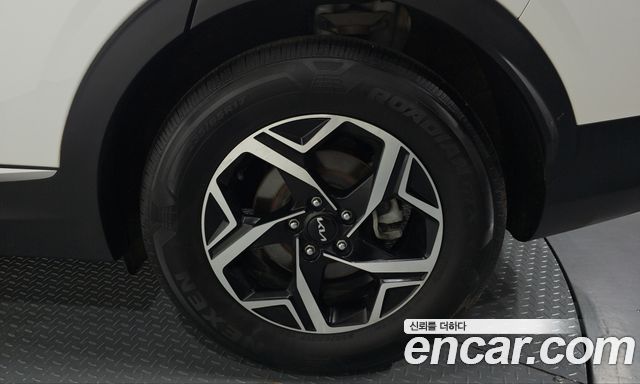 Kia Sportage 2022 — photo 7