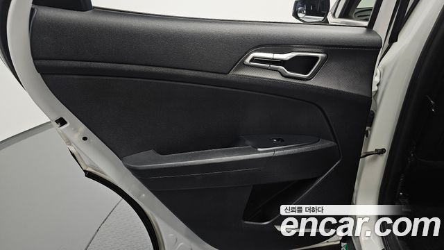 Kia Sportage 2022 — photo 15
