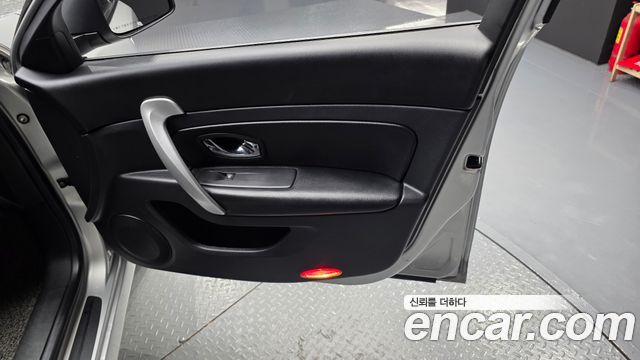 Renault Korea SM5  2014 — photo 14