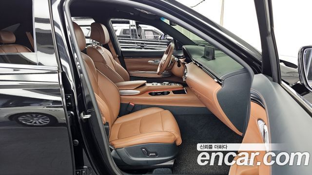 Genesis GV70 2021 — photo 17