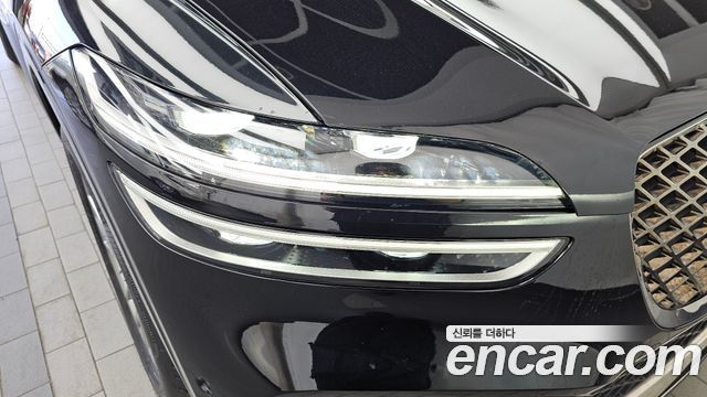 Genesis GV70 2021 — photo 8