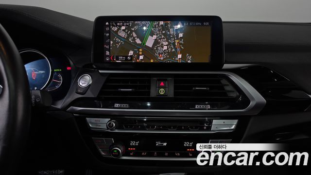 BMW X3 2019 — photo 18