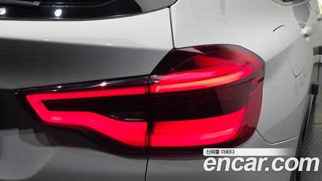 BMW X3 2019 — photo 9