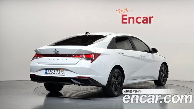 Hyundai AVANTE 2023 — photo 2
