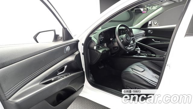 Hyundai AVANTE 2023 — photo 10